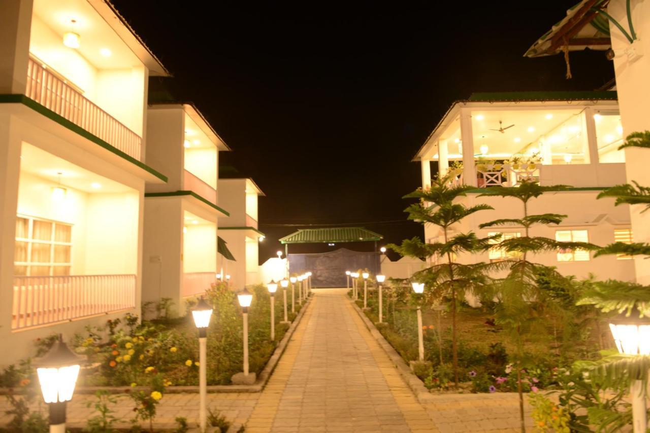 Jaldapara Forest Tourist Lodge Jftl Madari Hat エクステリア 写真
