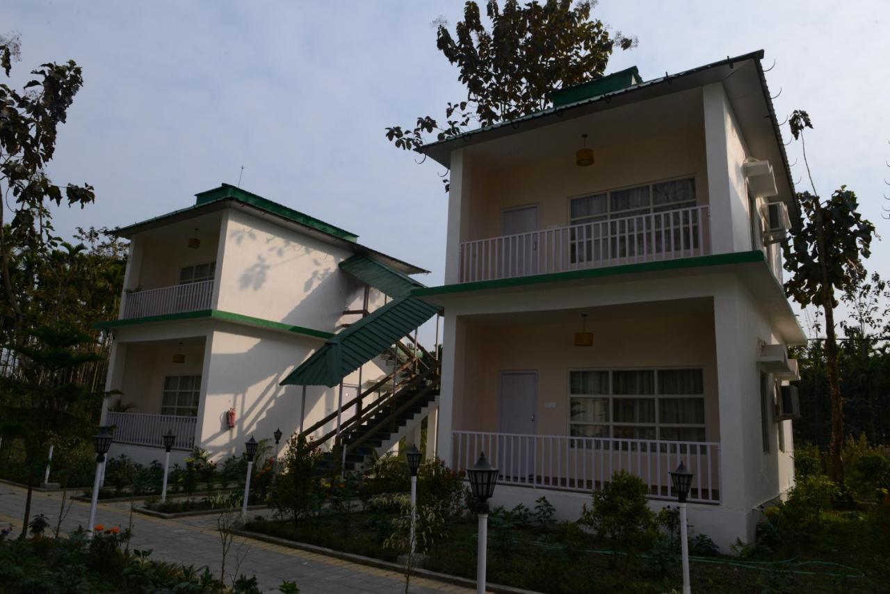Jaldapara Forest Tourist Lodge Jftl Madari Hat エクステリア 写真